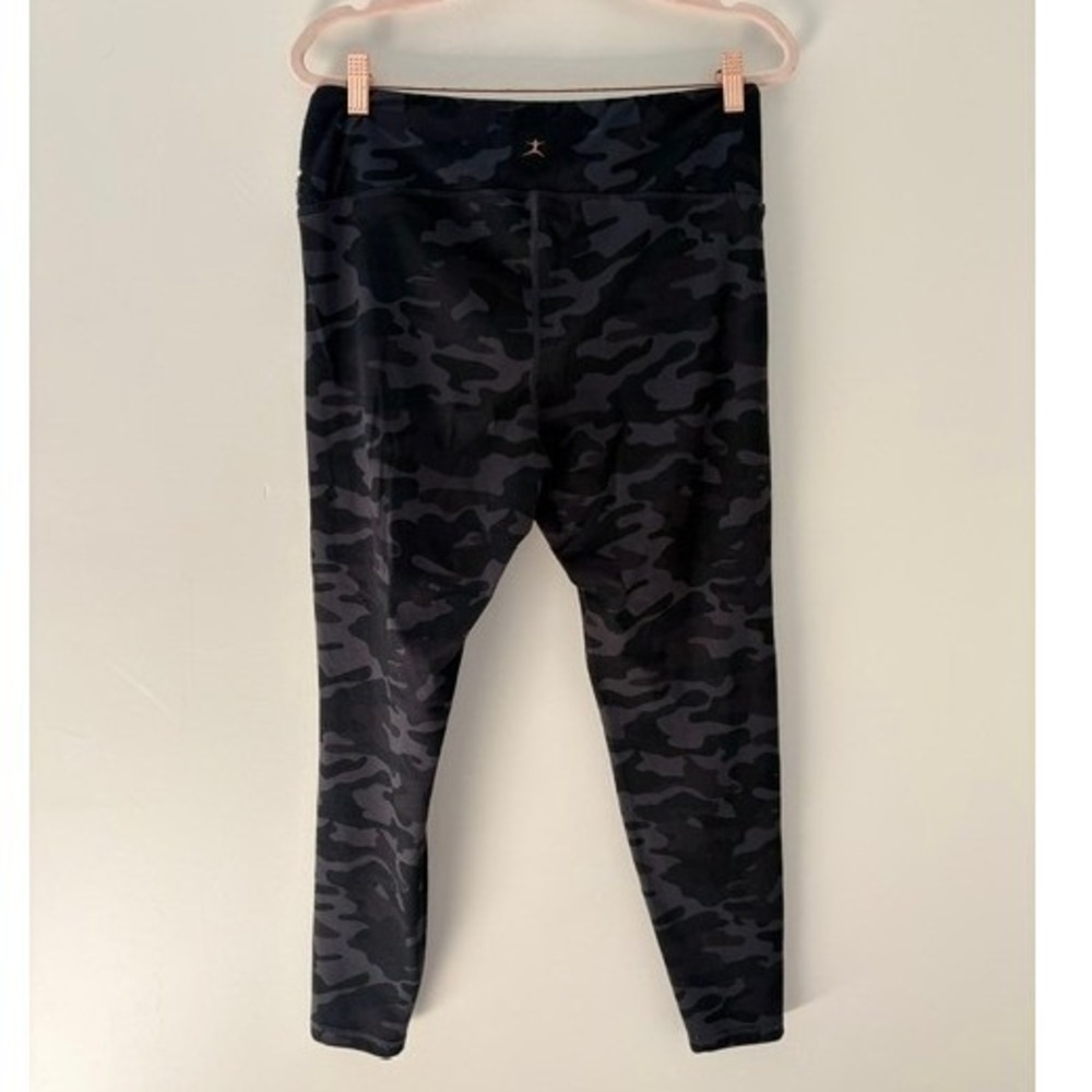 Danskin Womens Black Camo High Rise Performance Leggings Activewear Tights L - Picture 3 of 3